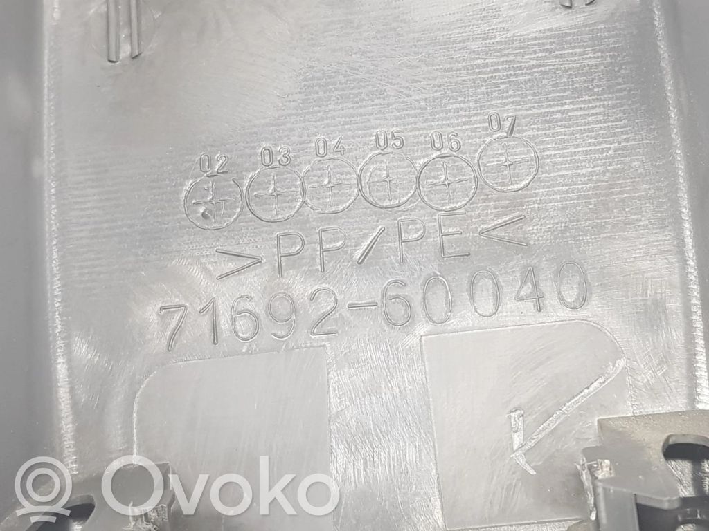 Toyota Land Cruiser (J120) Alte piese de interior 