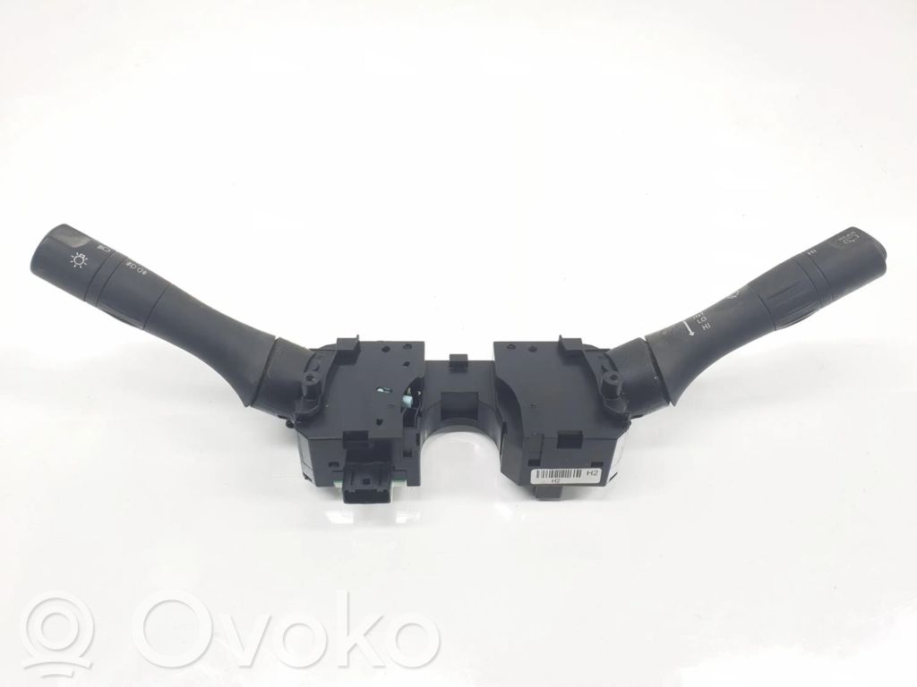 Renault Koleos I Steering wheel buttons/switches 