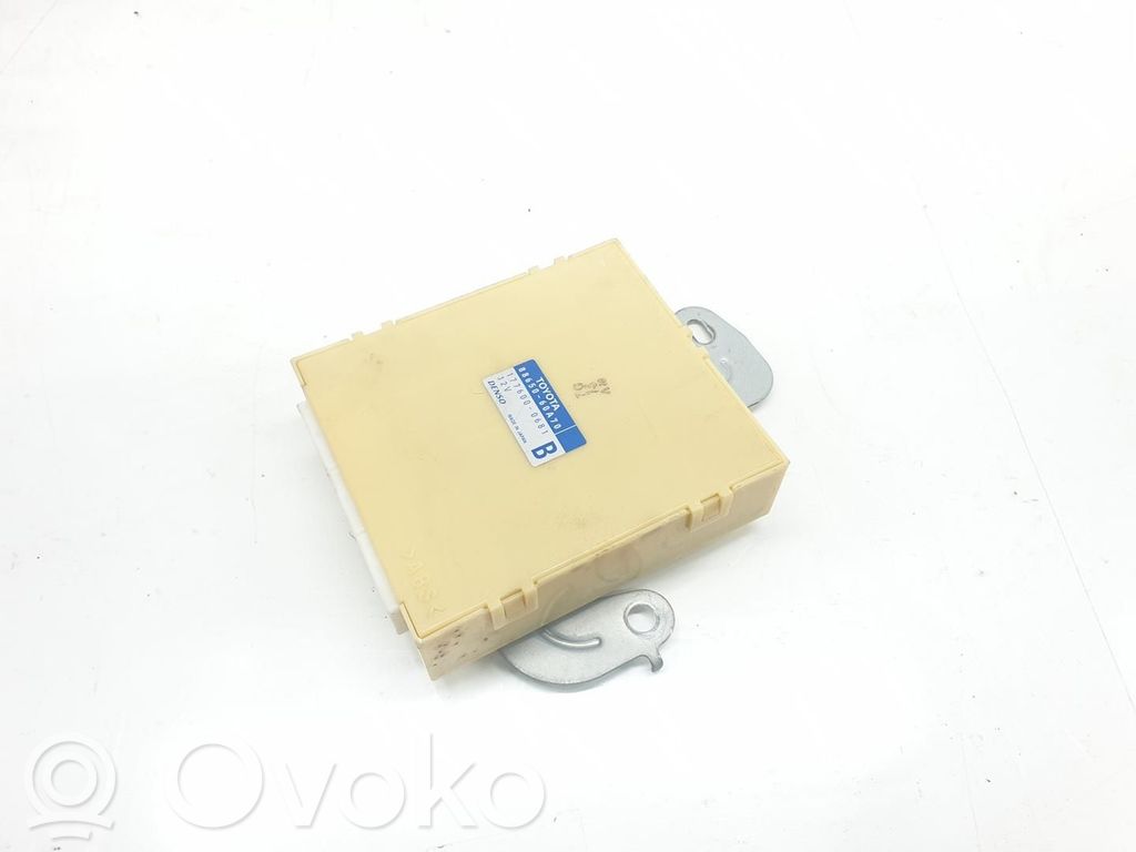 Toyota Land Cruiser (J120) Sonstige Steuergeräte / Module