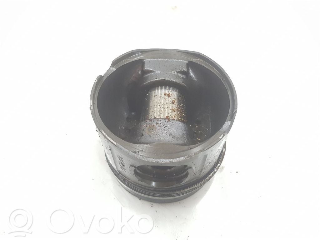 BMW 3 E46 Piston 