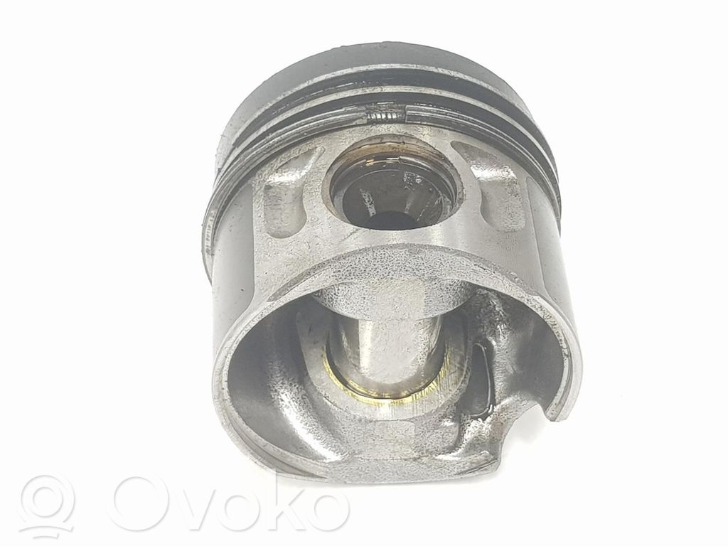 Audi A4 S4 B6 8E 8H Pistone