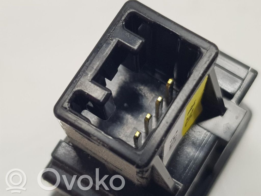 Interruptor de luz   134159,8415252100