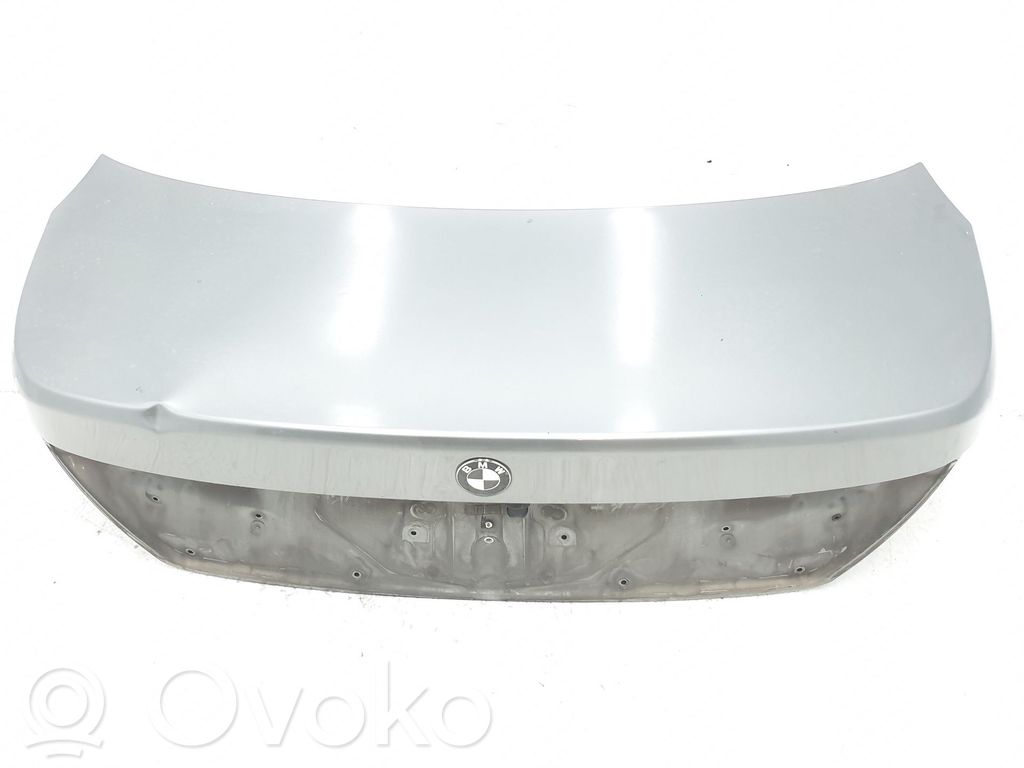 BMW 7 E65 E66 Galinis dangtis (bagažinės) 