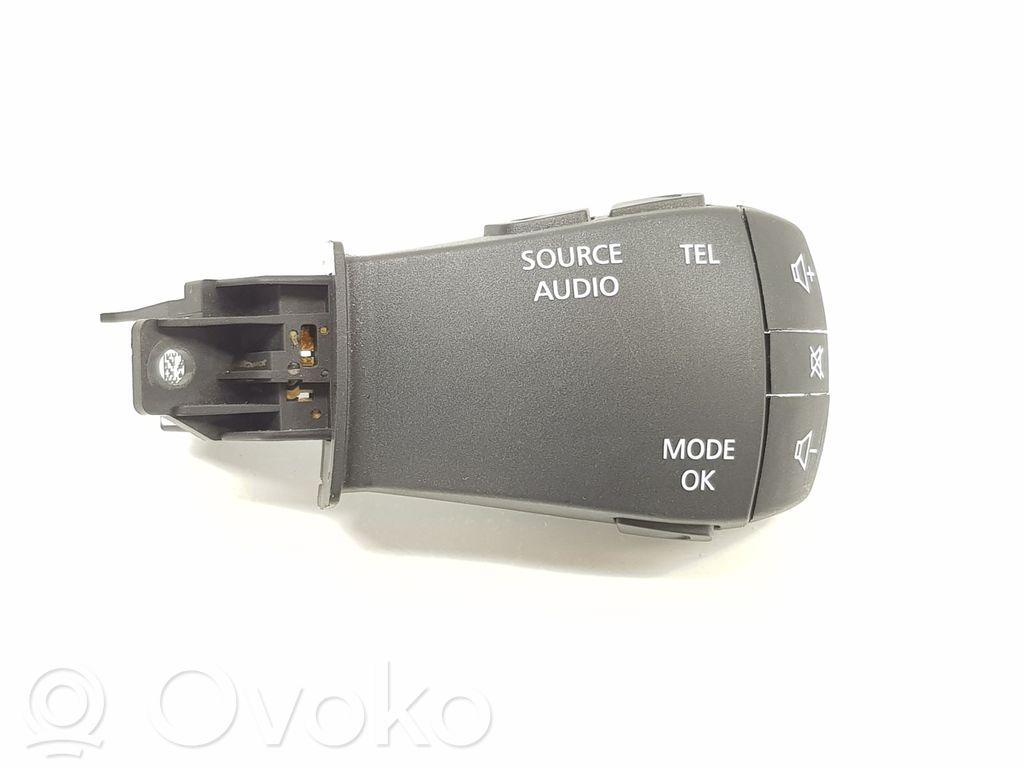 Boutons / interrupteurs volant   255520229R,255520229R