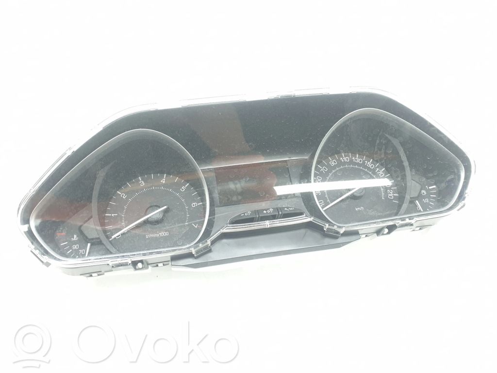 Peugeot 208 I Vitezometru (grup de instrumente) 