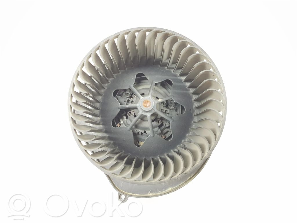 Dodge Nitro Mazā radiatora ventilators 