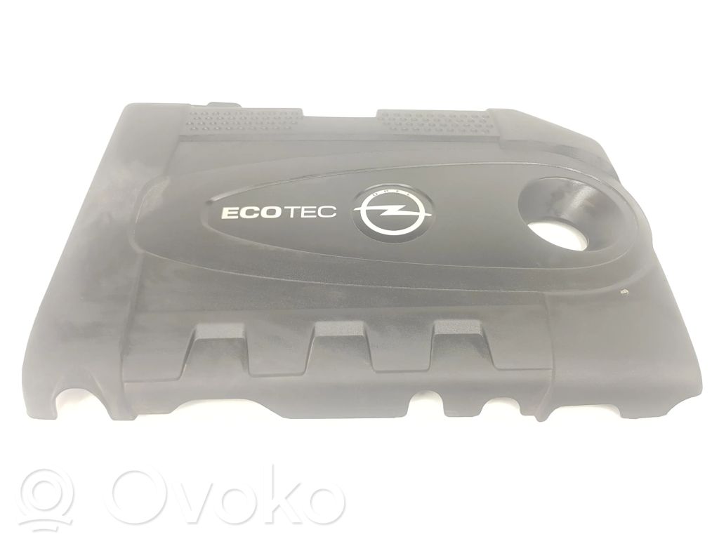 Opel Insignia A Couvercle cache moteur 