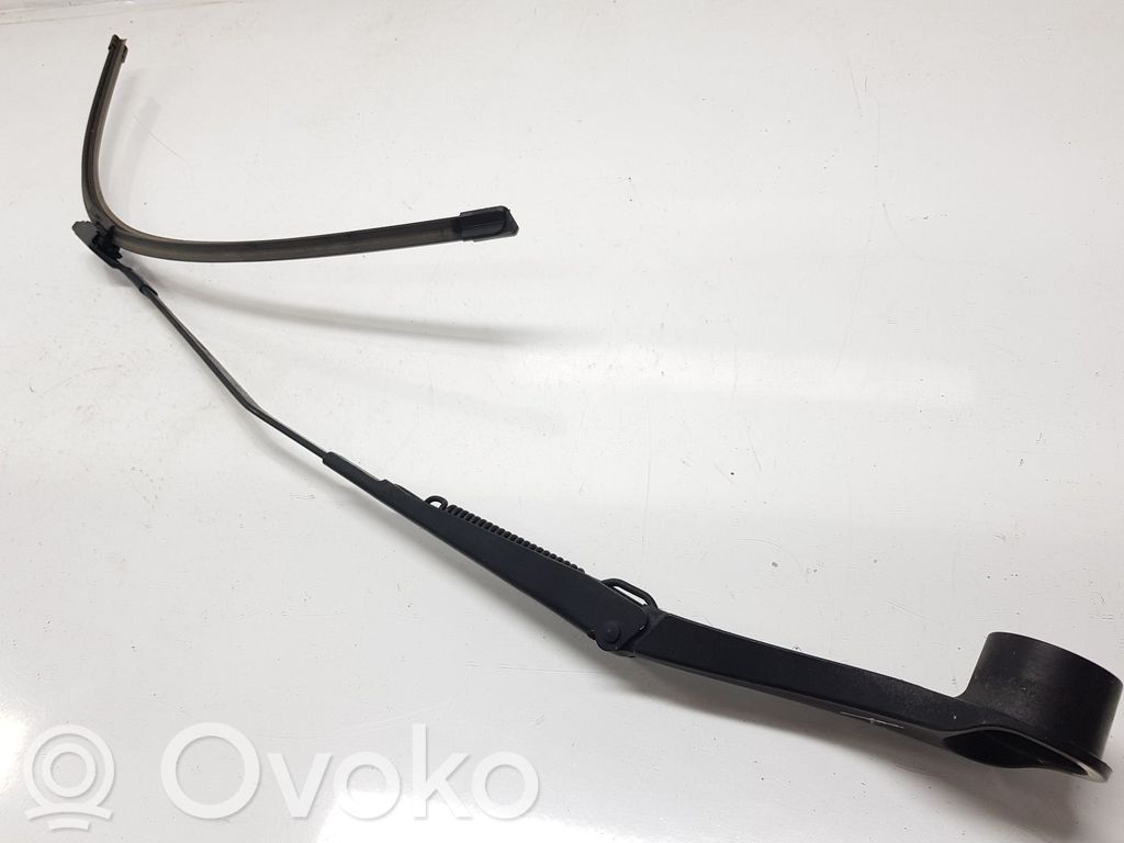 Brazo del limpiaparabrisas delantero   BK2117526DC,1893043