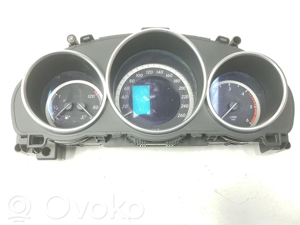 Mercedes-Benz E W212 Tachimetro (quadro strumenti) 