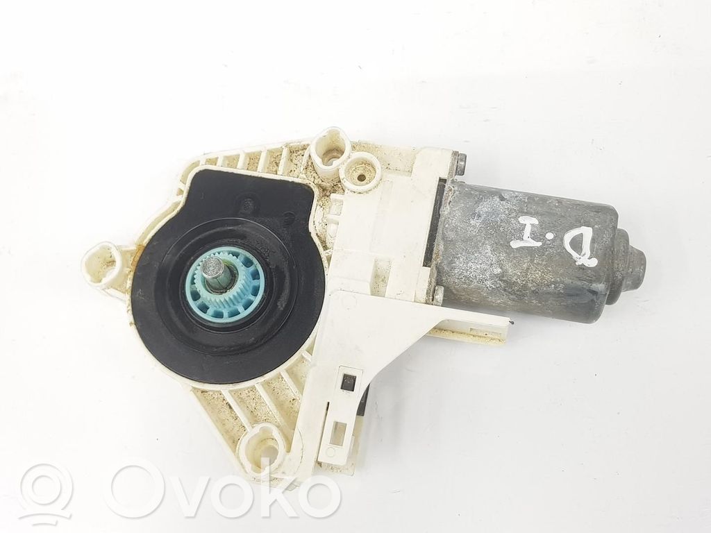 Audi Q3 8U Motorino alzacristalli della portiera anteriore 