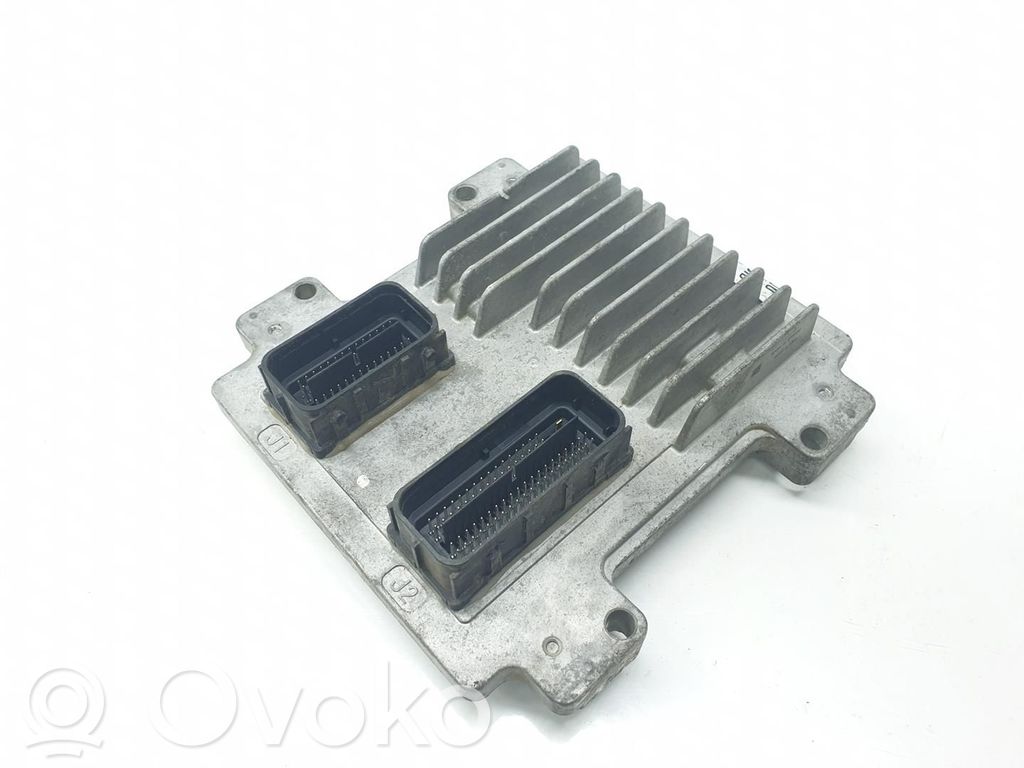 Moottorin ohjainlaite/moduuli   12679199,12679199
