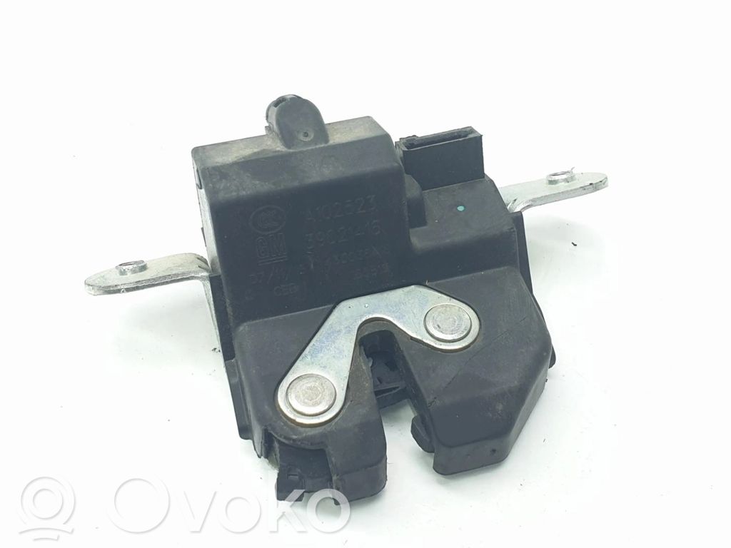 Opel Corsa E Loquet de verrouillage de hayon