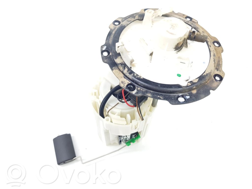 KIA Rio Polttoainesäiliön pumppu 