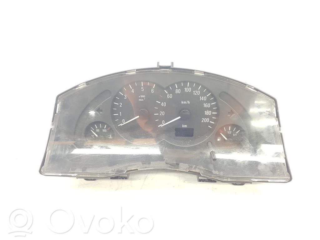 Opel Meriva A Speedometer (instrument cluster) 