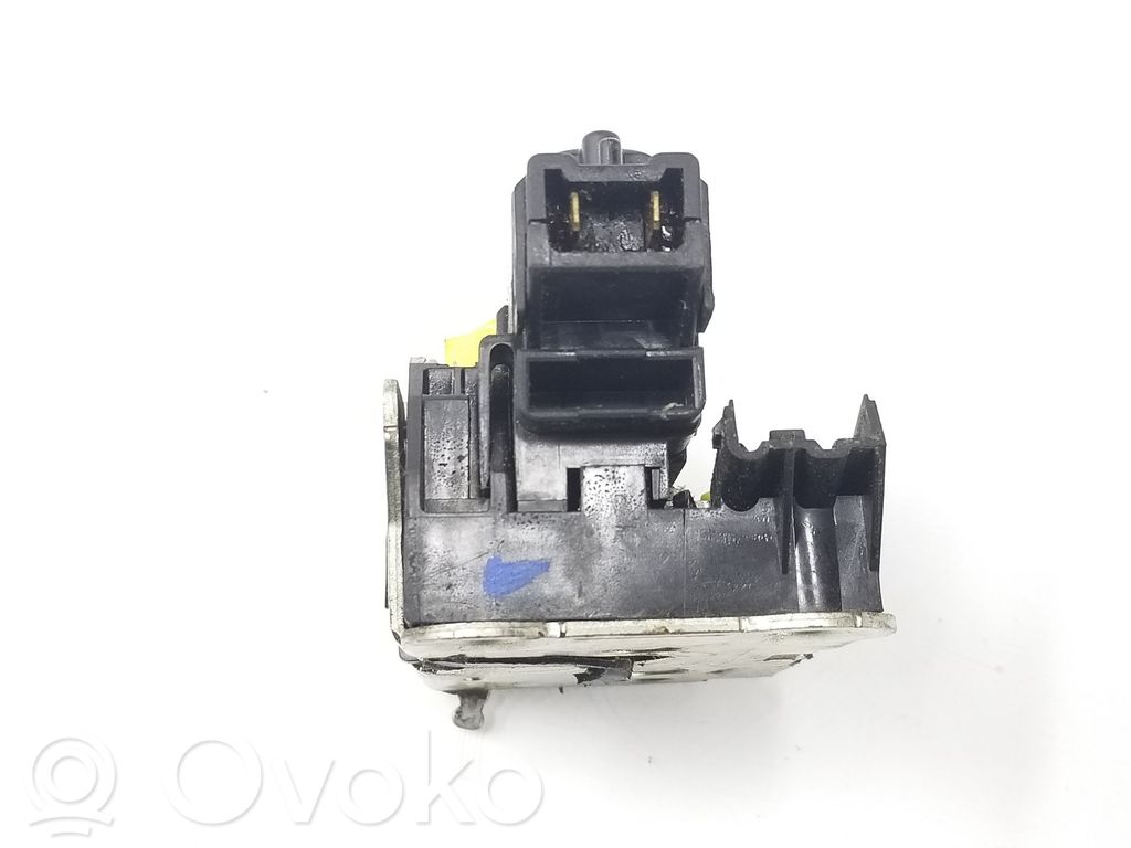 Dacia Duster Takaoven lukko 