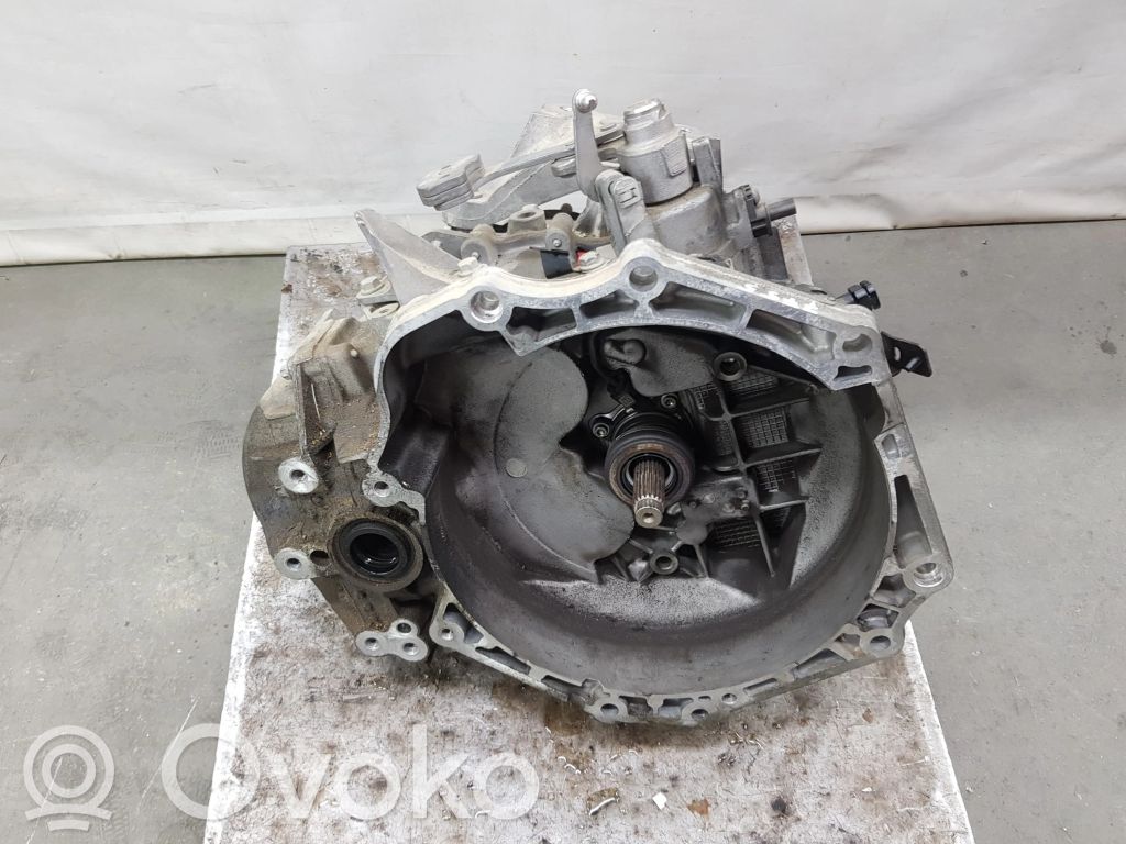 Opel Astra K Cutie viteze manuală cu 5 trepte 