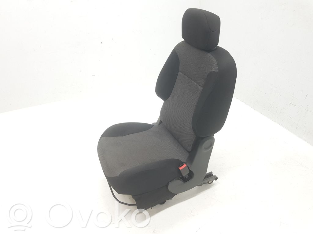 Peugeot Partner Etumatkustajan istuin 