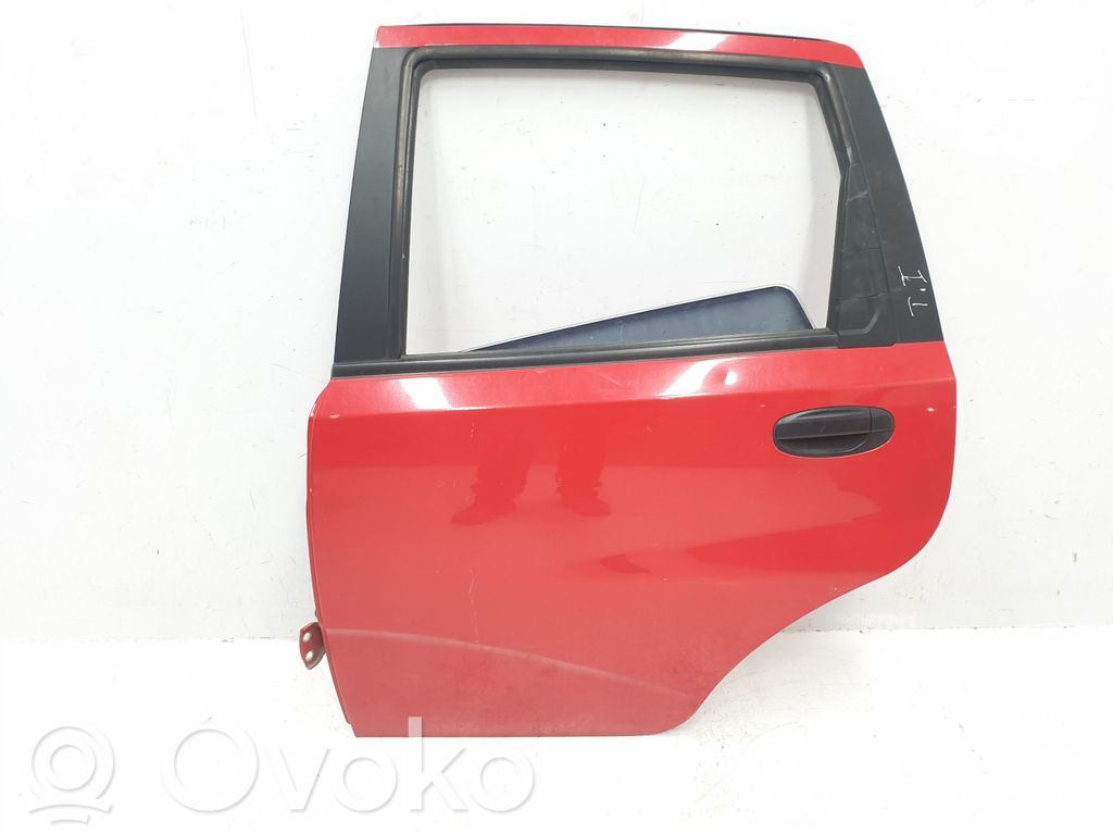 Chevrolet Kalos Puerta trasera 