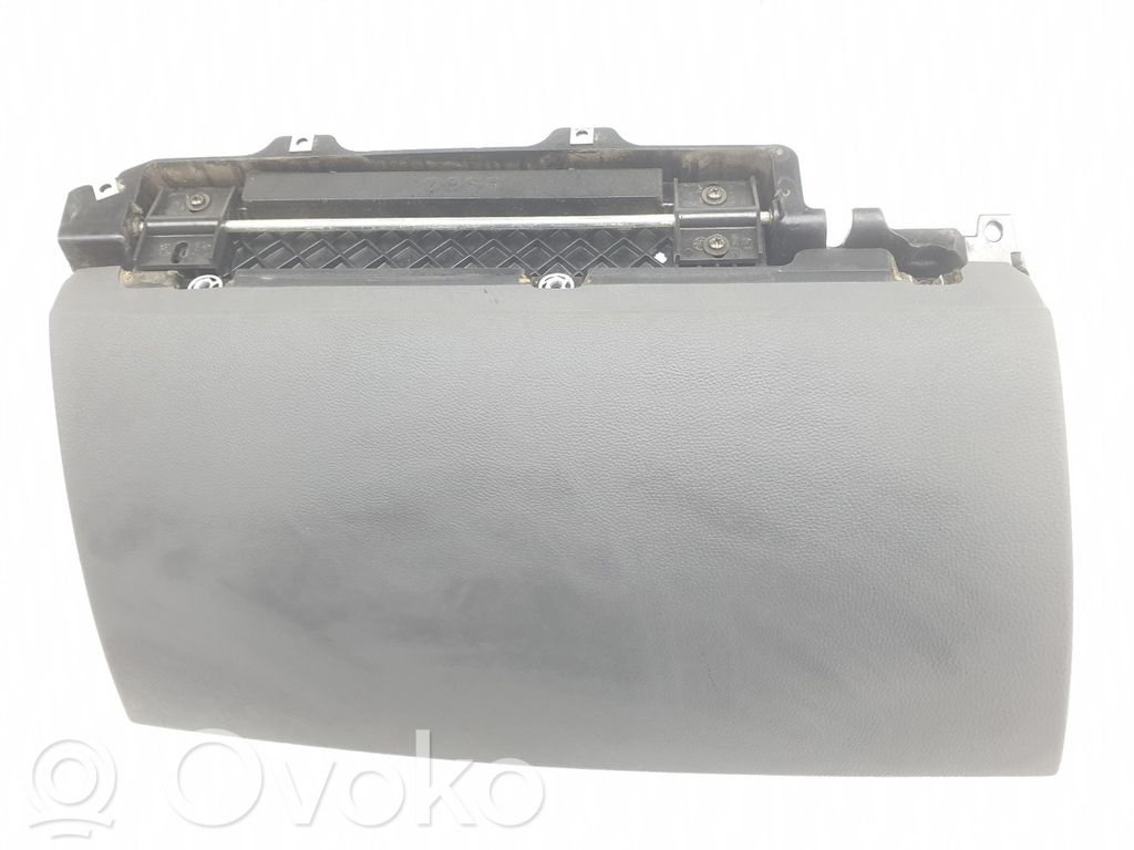 BMW 7 E65 E66 Glove box 