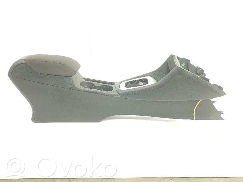 Audi Q3 8U Armrest 
