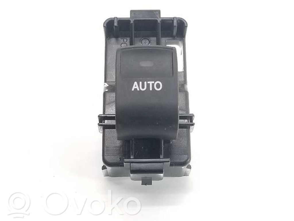 Lexus CT 200H Electric window control switch 