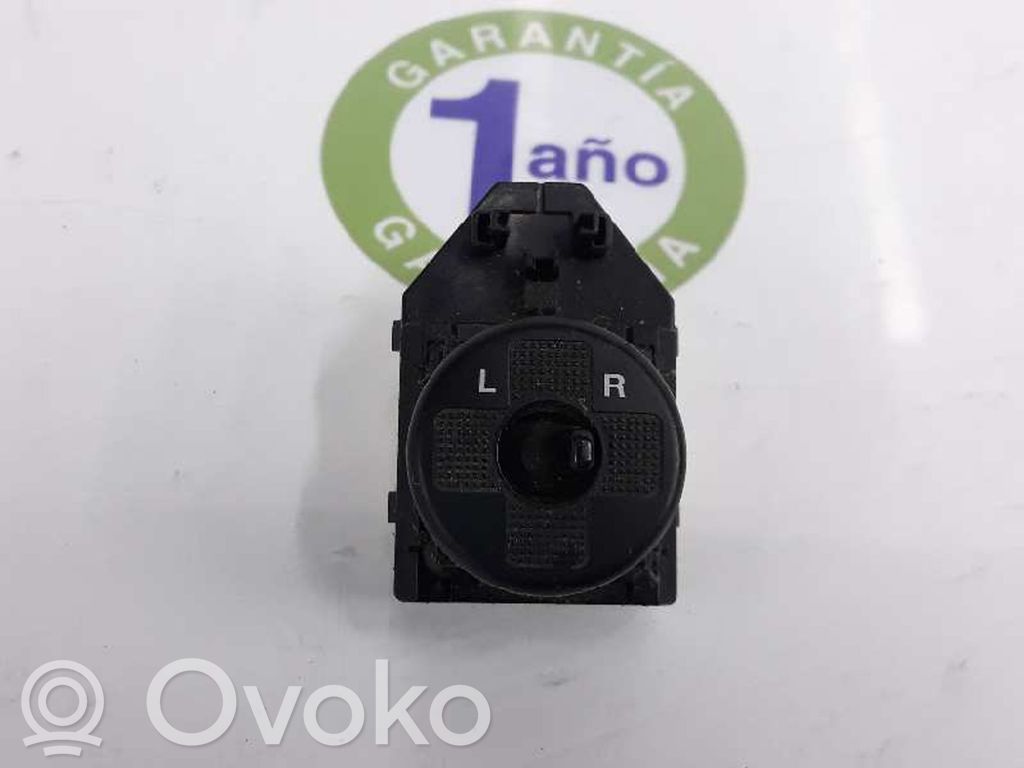 Hyundai Tucson JM Wing mirror switch 