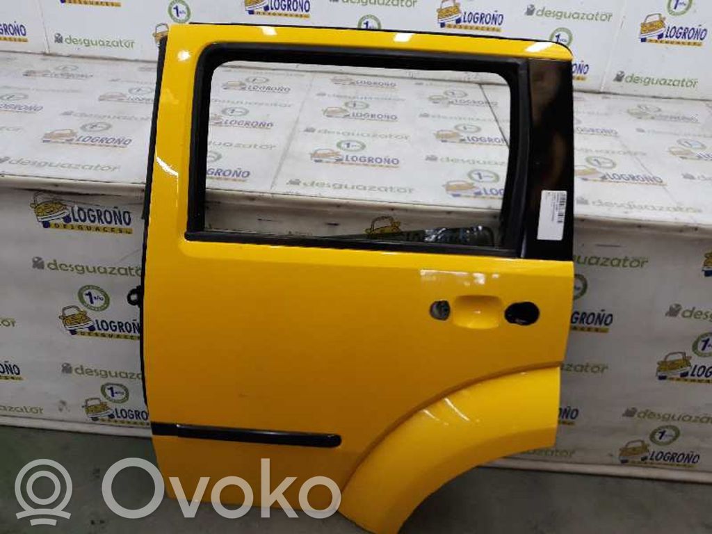 Dodge Nitro Galinės durys 
