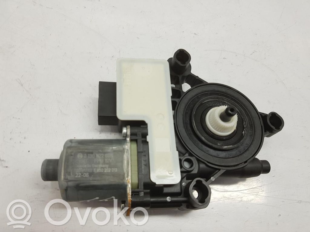 Audi Q3 F3 Fensterhebermotor Tür hinten 
