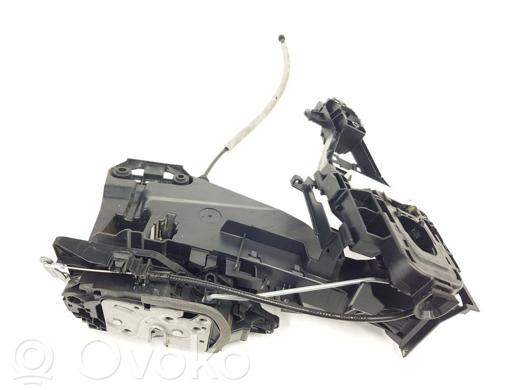 Volvo XC40 Încuietoare ușă față 