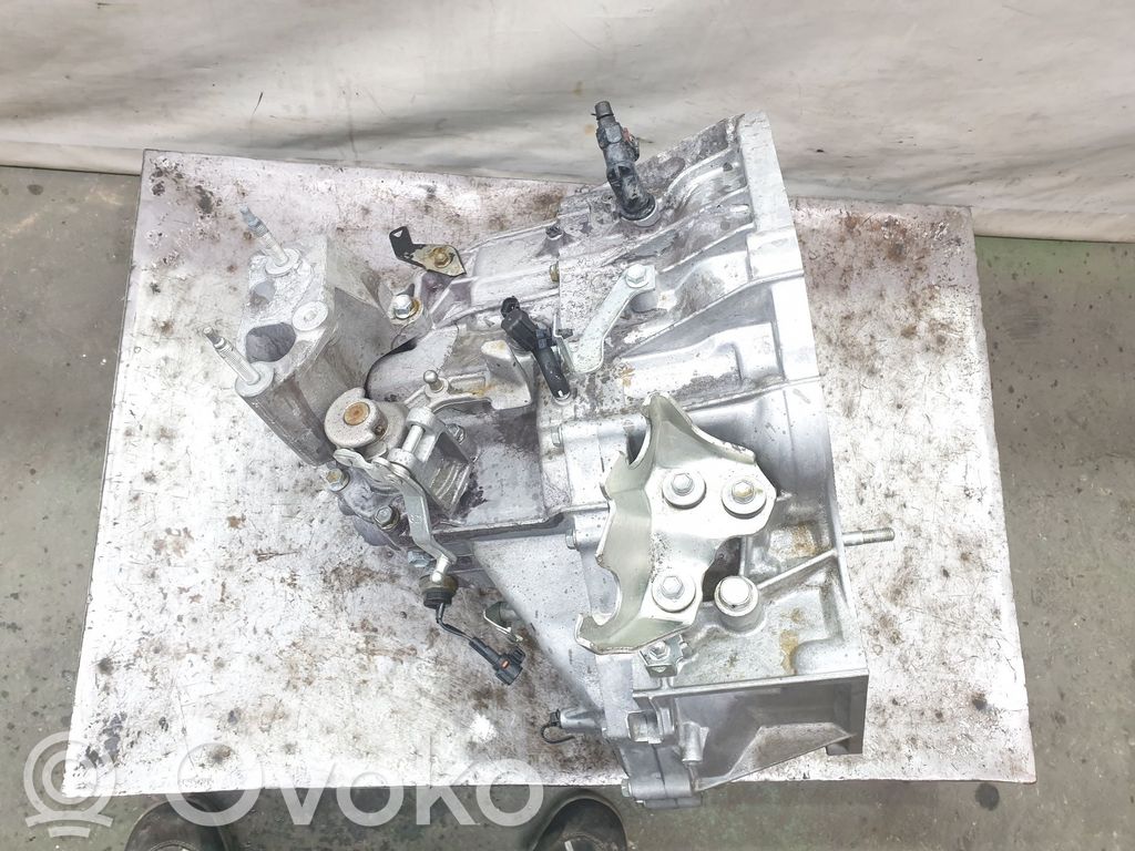 Suzuki SX4 Cutie viteze manuală cu 5 trepte 