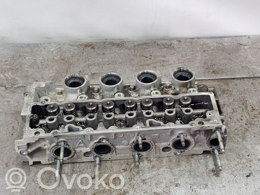 Culata del motor   0200CN,0200CN,1111AA