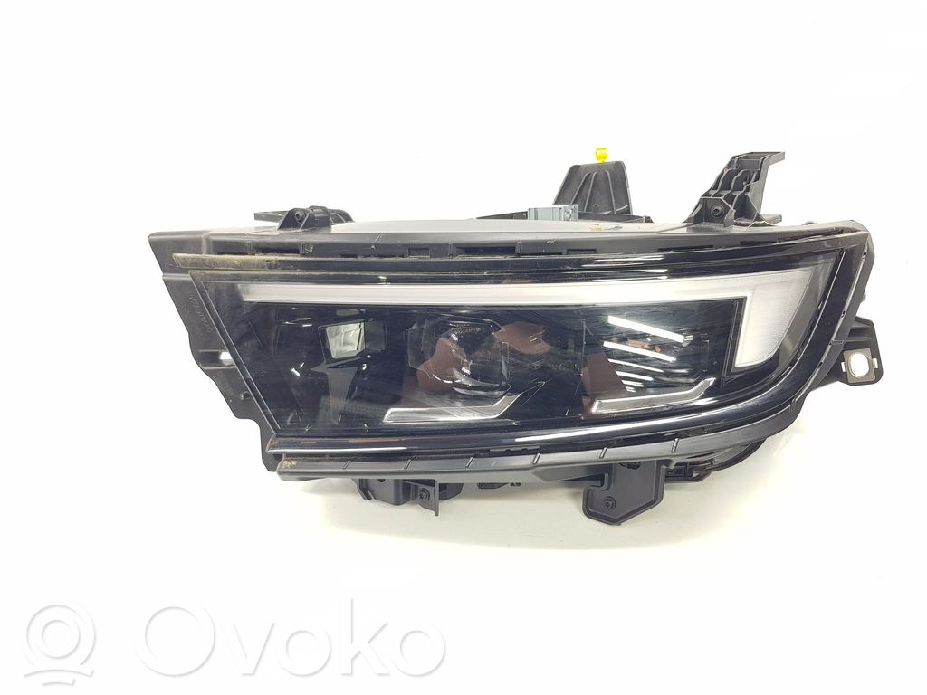 Opel Astra L Faro/fanale 