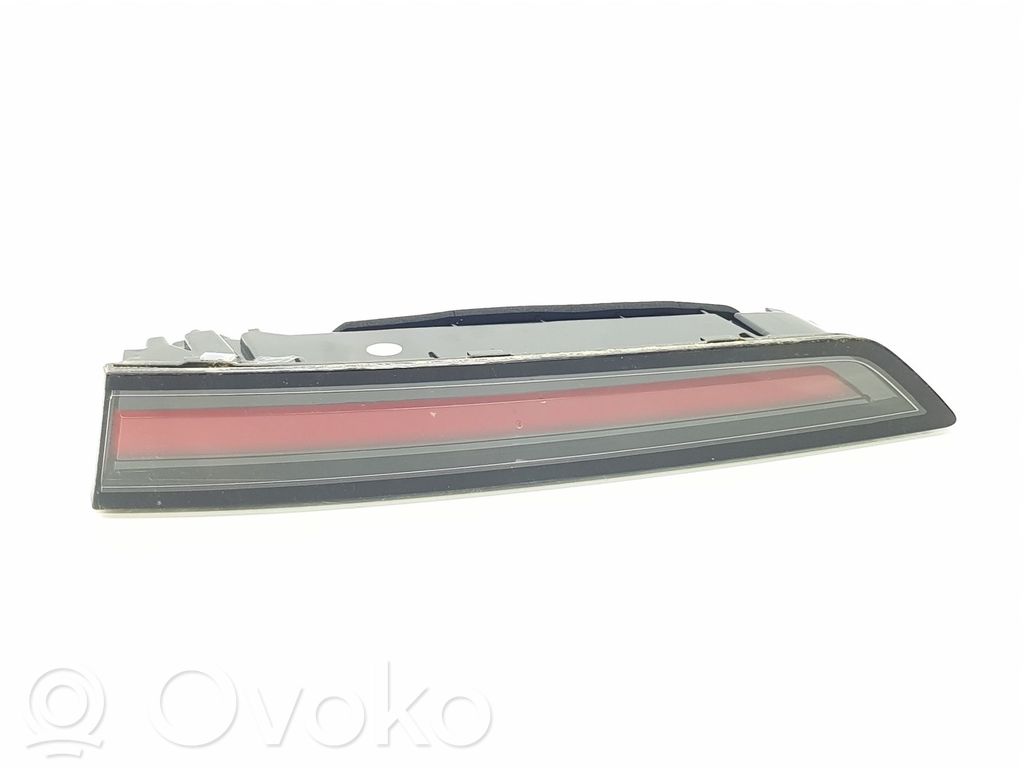 Opel Astra L Lampă spate în capacul portbagajului