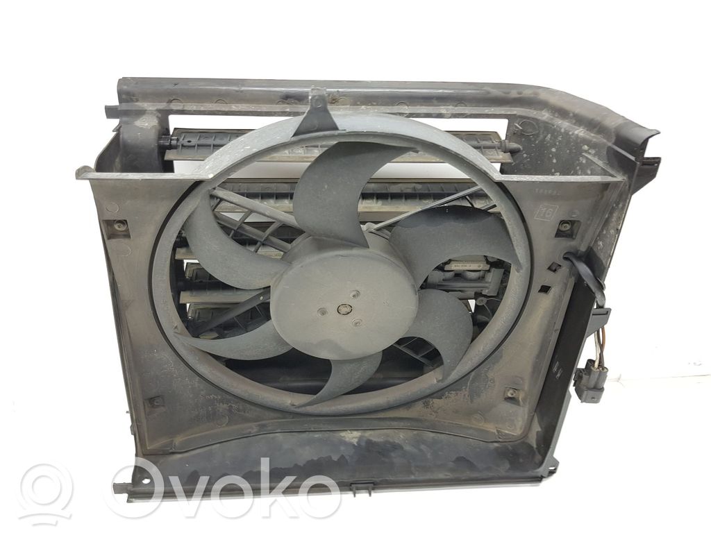 BMW 3 E46 Elektrisks radiatoru ventilators 