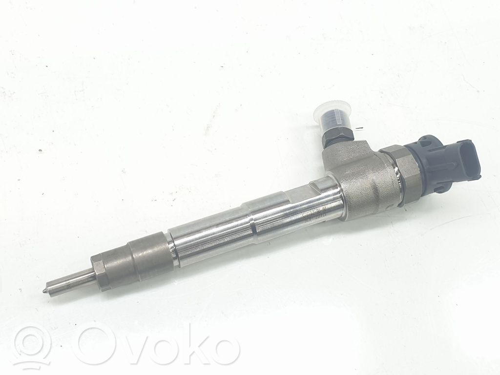 Inyector de combustible   8201636333,8201636333