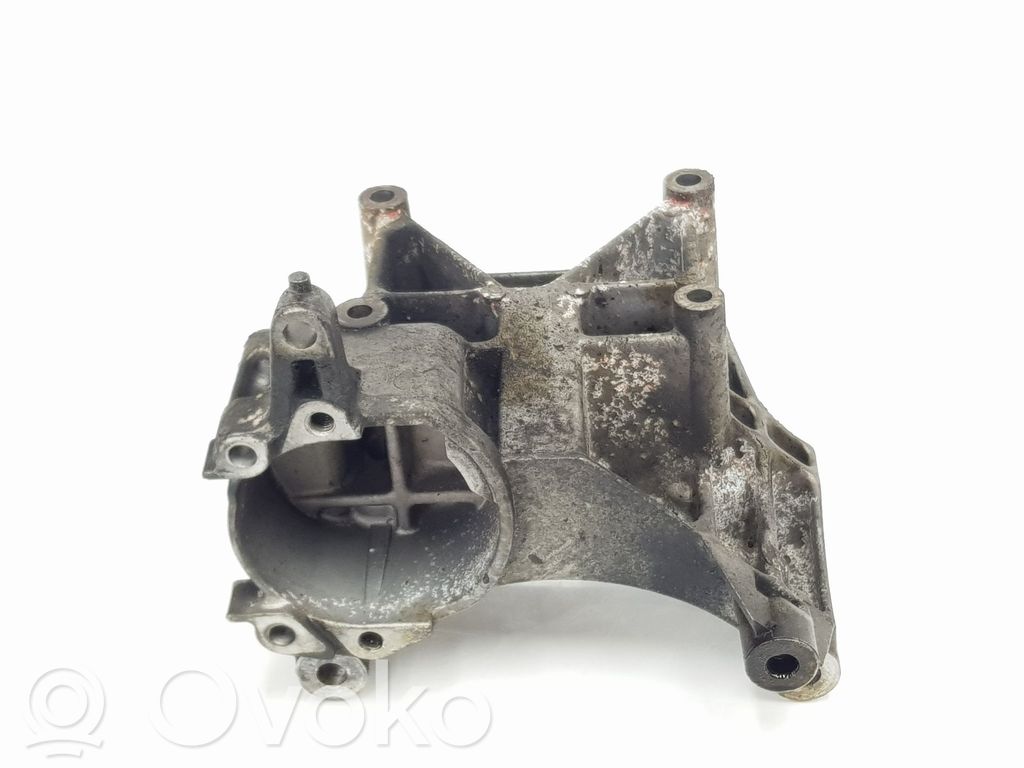 BMW 3 E46 Generator/alternator bracket 