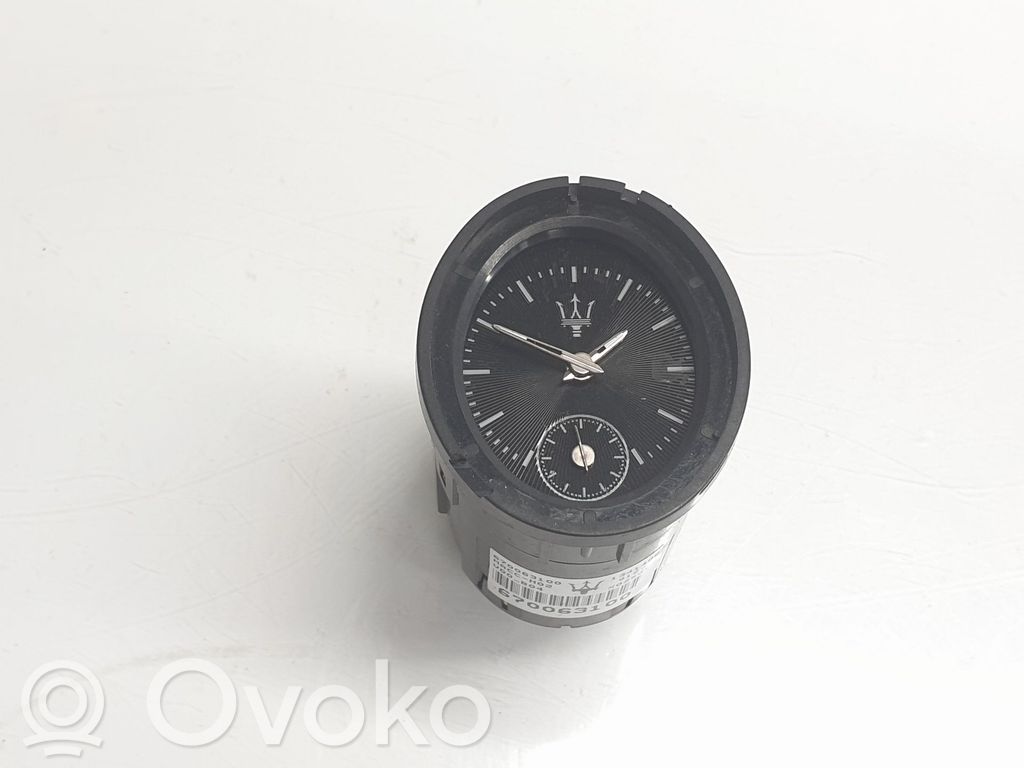 Kello   670063100,670063100