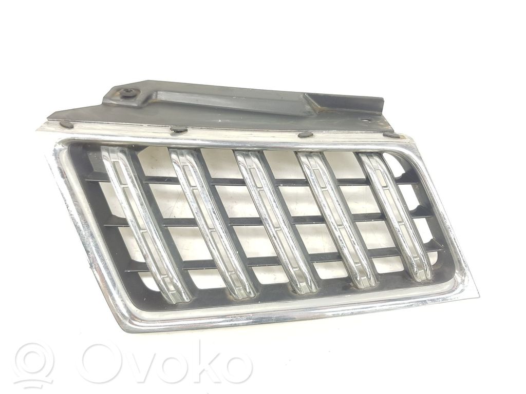 Mitsubishi L200 Atrapa chłodnicy / Grill 