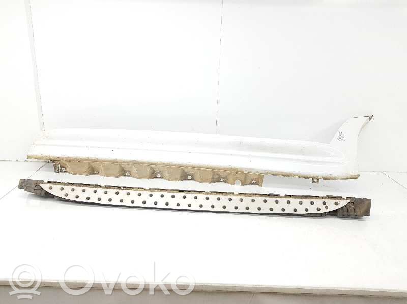 BMW X3 E83 Sill 