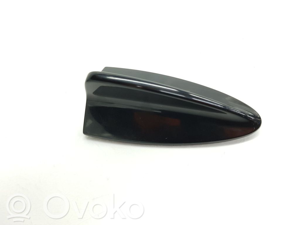BMW X1 E84 GPS-pystyantenni 