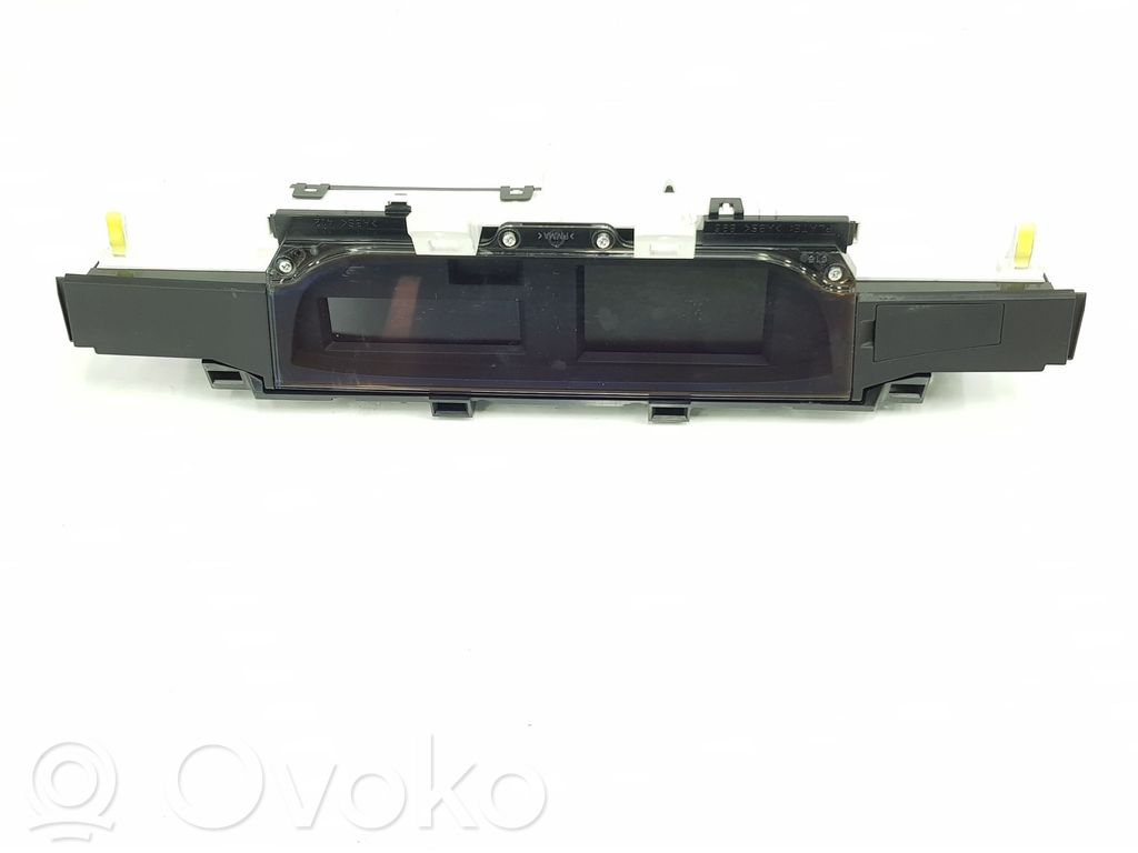 Mazda CX-7 Monitori/näyttö/pieni näyttö 