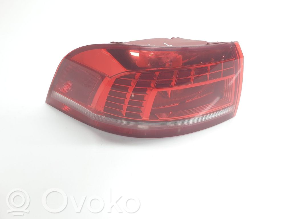 Volkswagen PASSAT B7 Lampă spate în caroserie