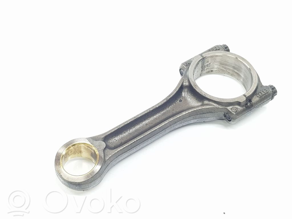 Korbowód   04B105401C,04B105401C,1141CB