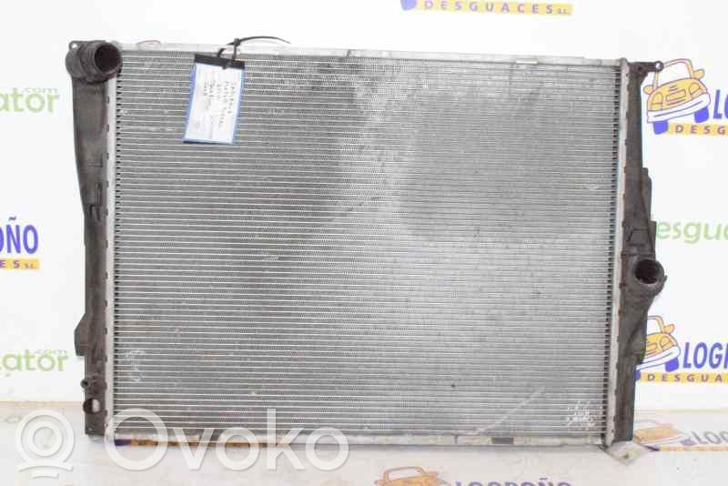 BMW 5 E60 E61 Dzesēšanas šķidruma radiators 