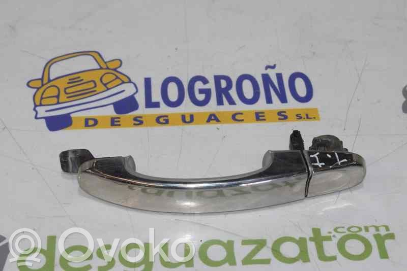 Volkswagen Touran I Manecilla externa puerta trasera 