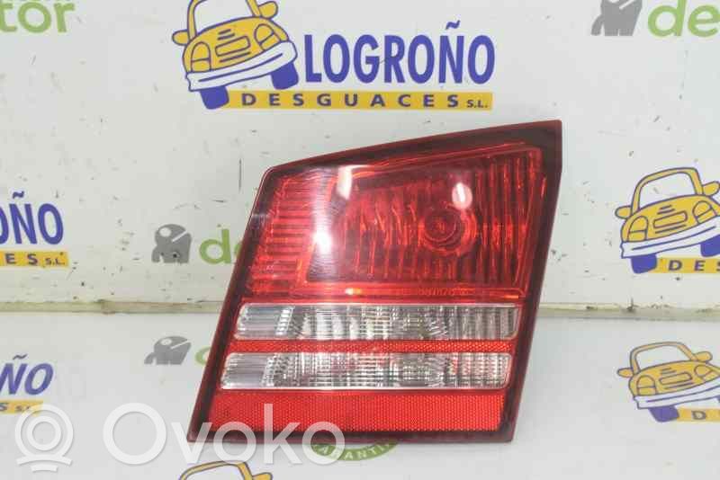 Dodge Journey Aizmugurējais lukturis pārsegā 