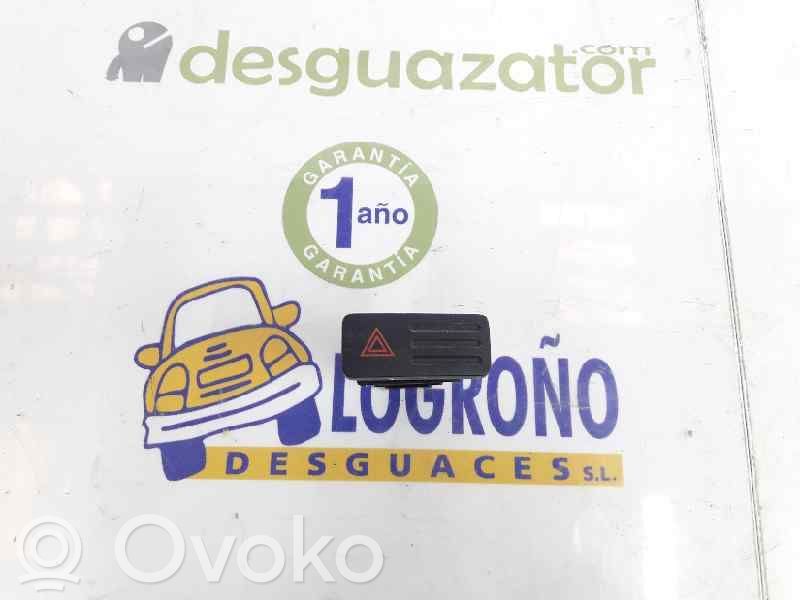 Toyota Land Cruiser (J120) Interruttore luci di emergenza 