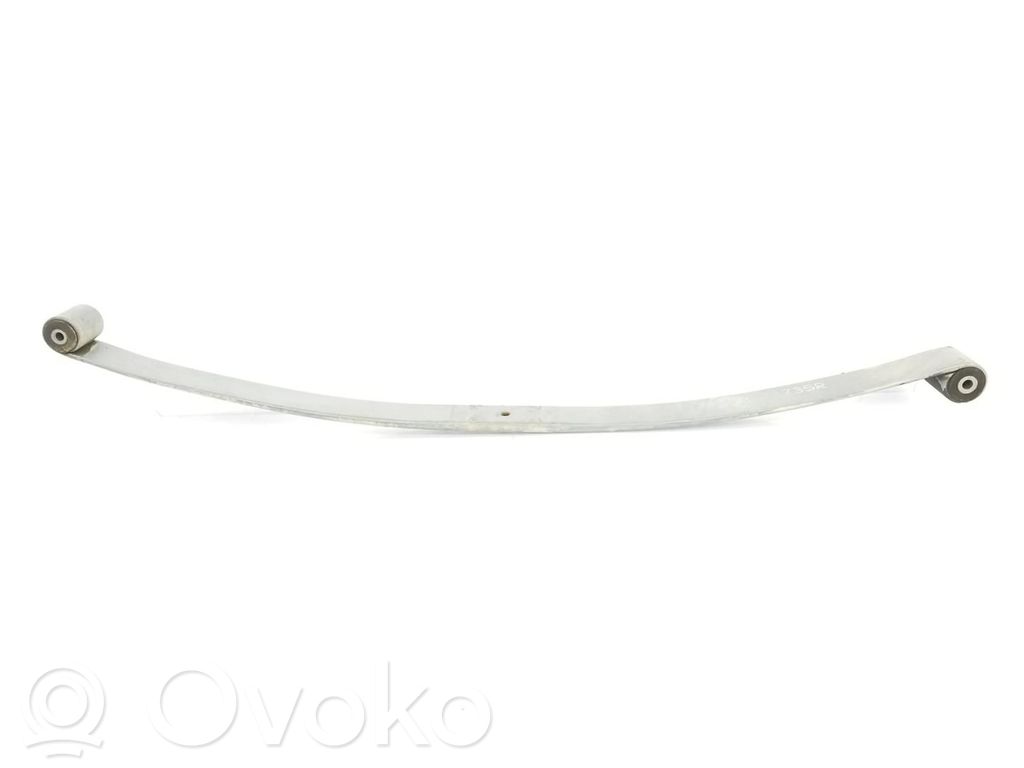 Nissan NV400 Foaie arc spate 