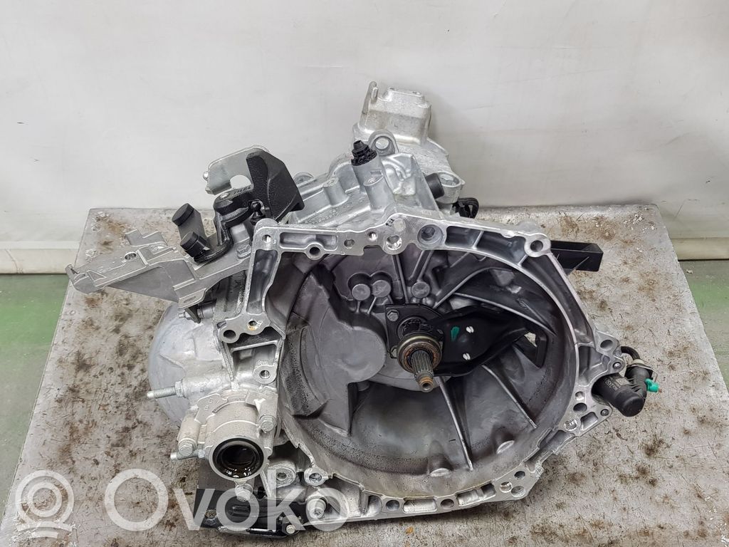 Opel Astra L Scatola del cambio manuale a 5 velocità 
