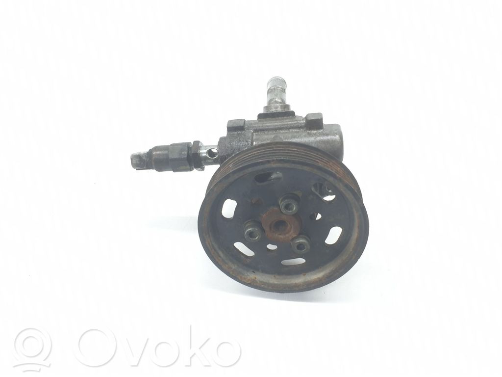 Ohjaustehostimen pumppu   8N0145154A,8N0145154A